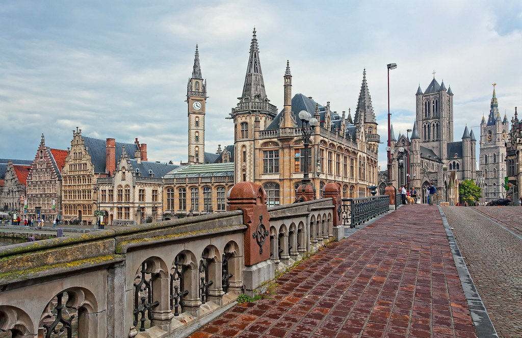 Exploring Belgium: Must-Visit Destinations for Minibus Tours